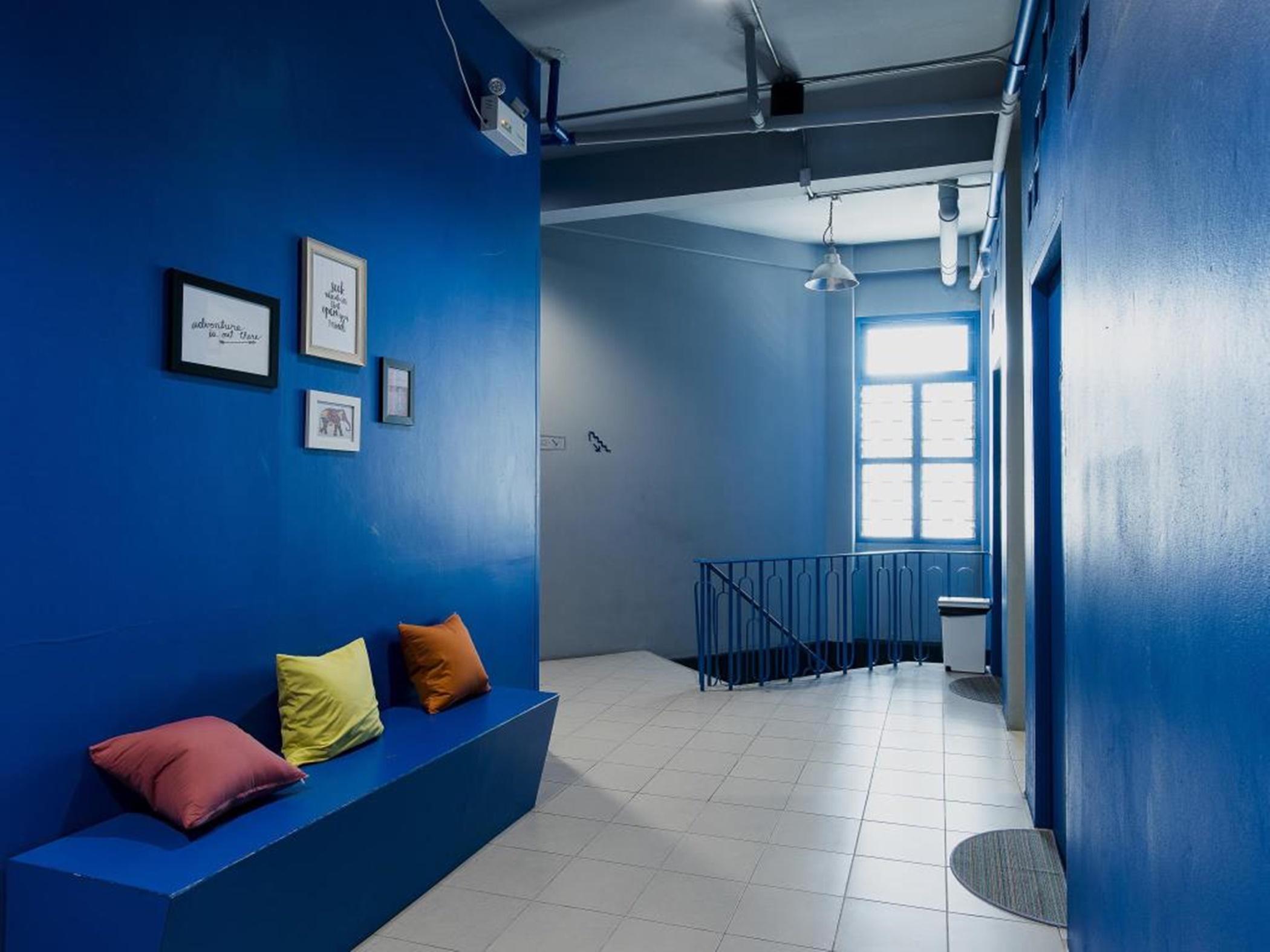 Loftel Station Hostel Bangkok Exterior foto